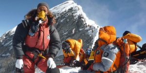چرا در کوهنوردی از کپسول اکسیژن استفاده می شود؟