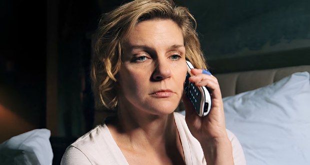 رکوردشکنی تاریخی سریال Pluribus در اپل تیوی پلاس؛ پاسخ قاطع به منتقدان رکوردشکنی تاریخی سریال Pluribus در اپل تیوی پلاس؛ پاسخ قاطع به منتقدان