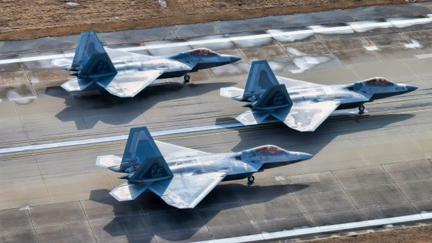 جنگنده F-22