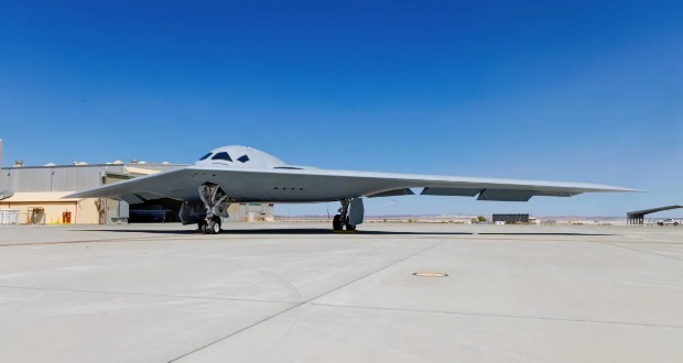 چرا تولید بمب‌افکن پنهان‌کار B-21 Raider روی عدد 100 متوقف شده است؟