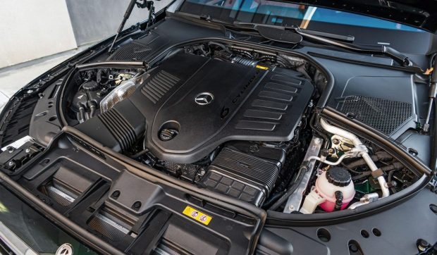 نمای پیشرانه مرسدس&zwnj; بنز S450 وارداتی